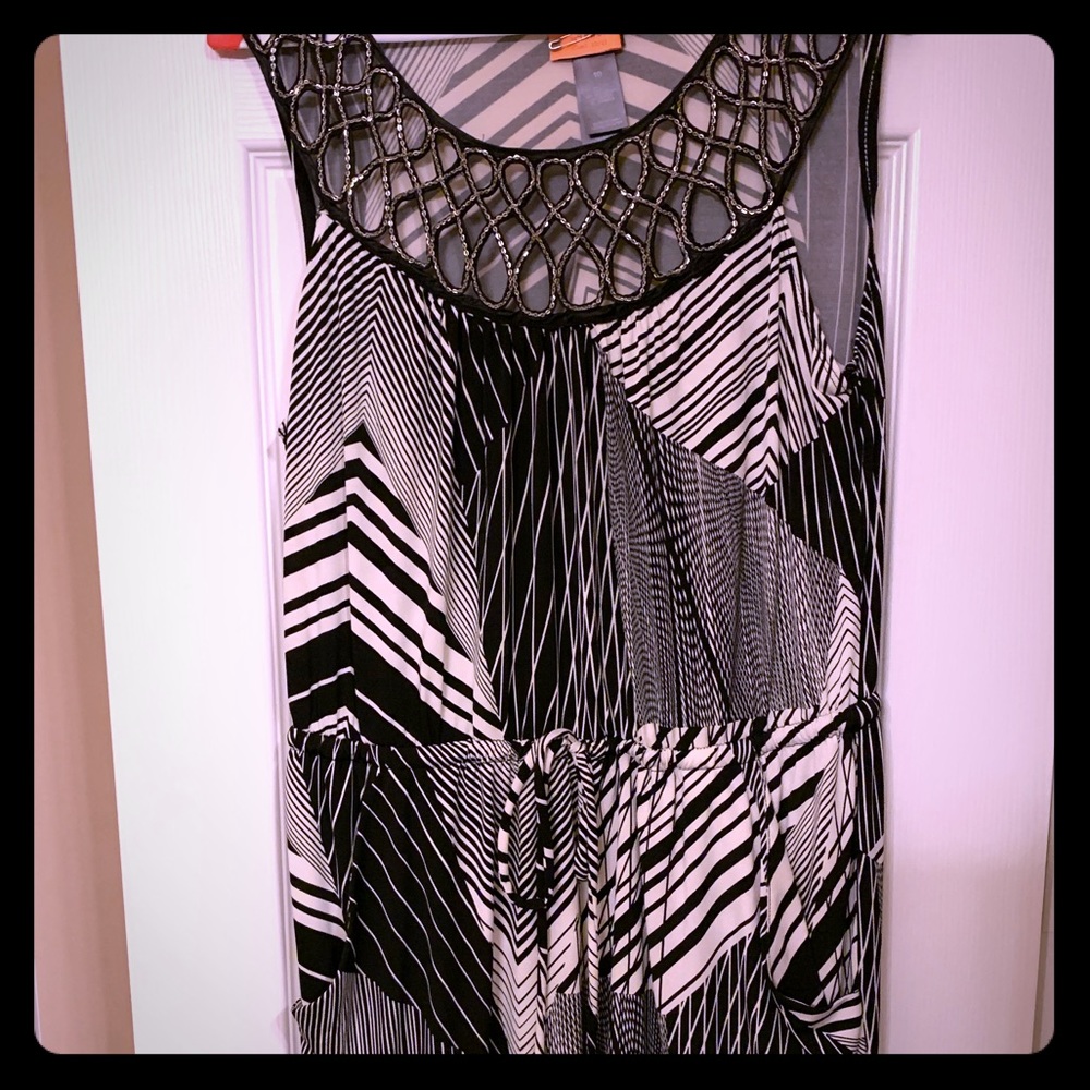 Bisou Bisou Black & White dress with pockets